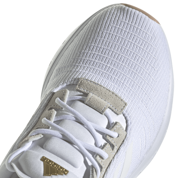 White and gold 2025 adidas swift run