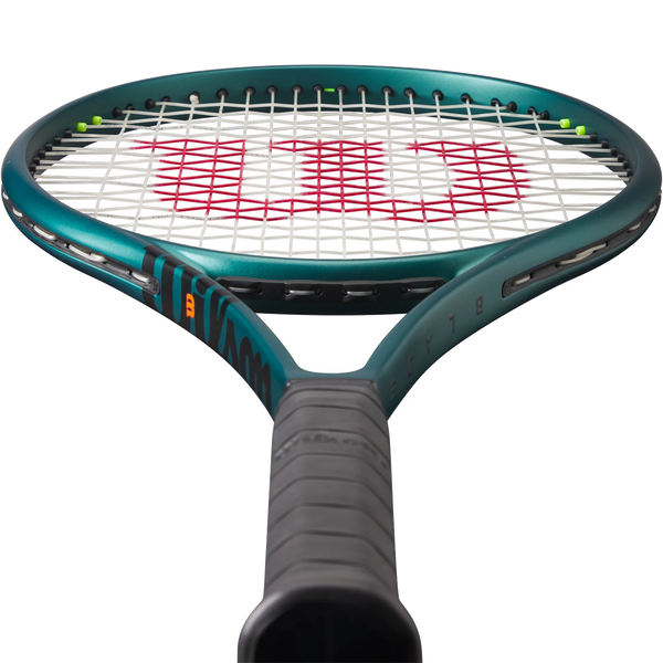【美品】Wilson BLADE 100 V9 G3 Wilson Blade 100 V9 Tennis Racquet | Christy Sports