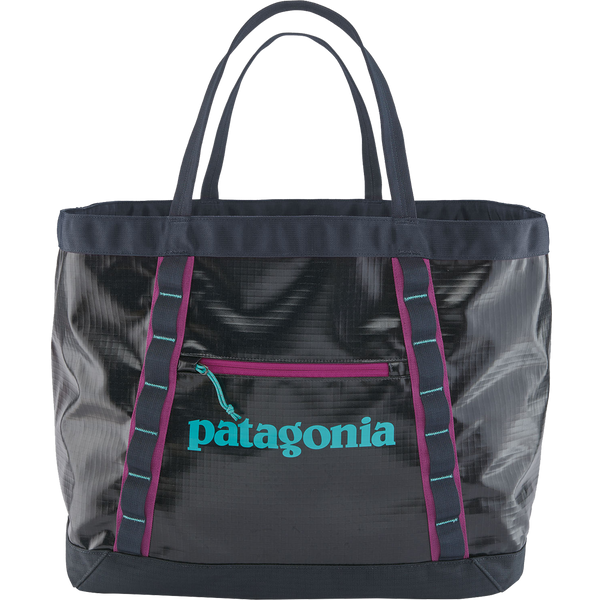 バッグ WTAPS BLACK HOLE TOTEBAG The Patagonia Black Hole Tote Isn't Free With a Subscription