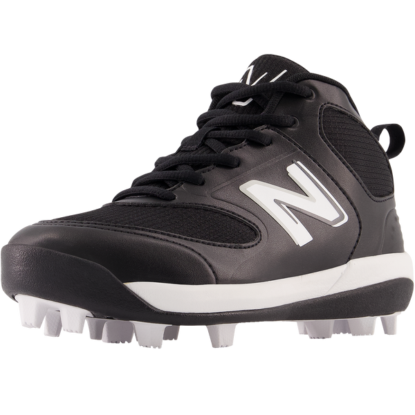 New balance molded baseball cleats