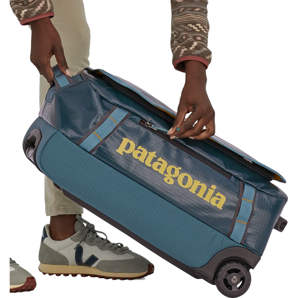 Patagonia Black Hole™ Wheeled Duffel Bag 40L – Raijin Sports