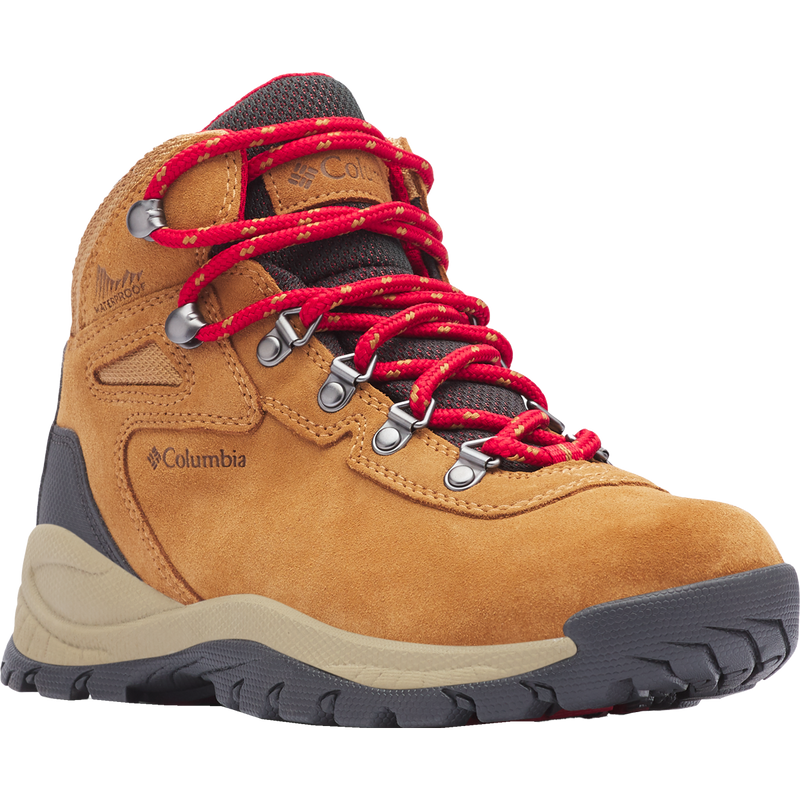 Women's Newton Ridge Plus Waterproof Amped, Columbia Women's Newton Ridge Plus Waterproof Amped 3/4 view