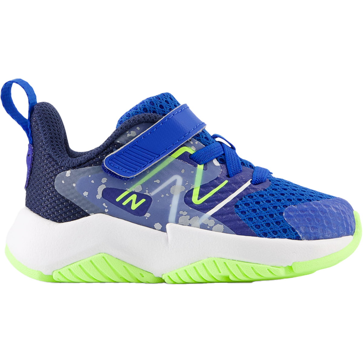 Amazon.com | New Balance Kid's Rave Run V2 Lace-up Sneaker