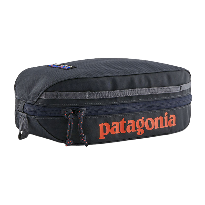 Black Hole Cube 3L, Featured Image