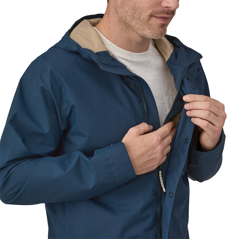 Men's Jackson Glacier Rain Jacket, Patagonia Jackson Glacier Rain Jacket Chest Pocket View