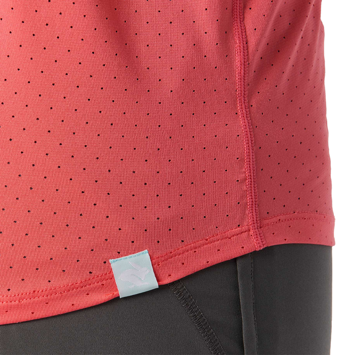 Women's Ice Perf Tank alternate view