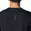 Columbia Men's Black Mesa Shortsleeve Crew Back Shoulders