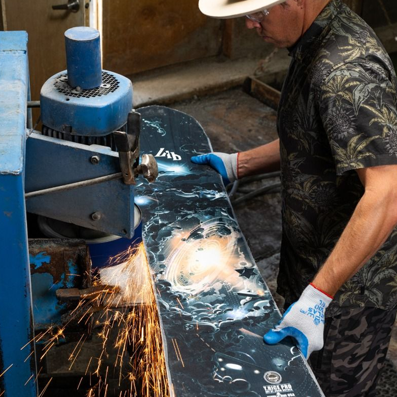 T.Rice Pro, Lib Tech T.Rice Pro in factory