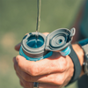 Skyflask Speed 500 ml in Malibu Blue top open with model