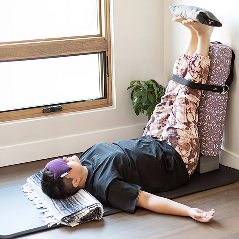 Mexican Yoga Blanket, Hugger Mugger Mexican Yoga Blanket under head