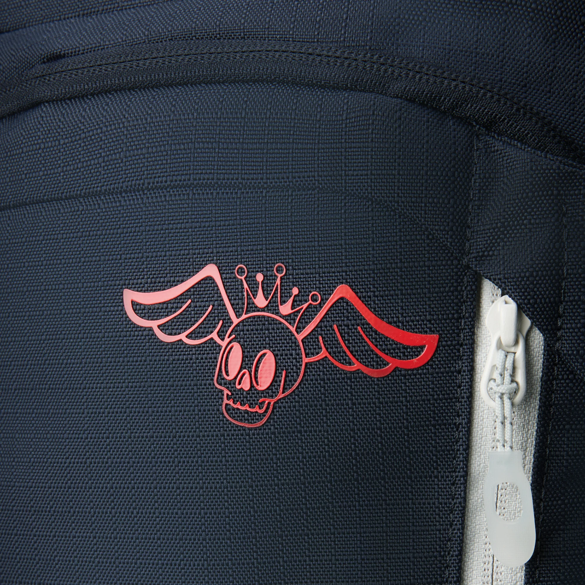 Team Heli Pro 20L Kai Jones alternate view