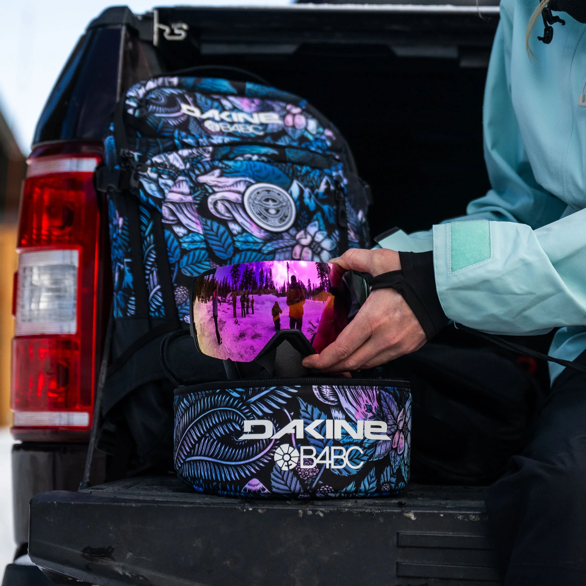 Goggle Stash X B4BC alternate view