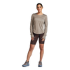 Janji W Run All Day LS Model Whole Body View Fit