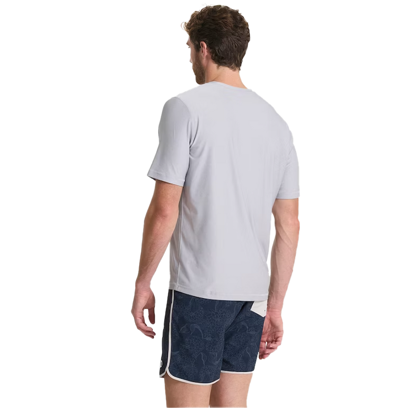 Men's Uluwatu 23 Water Tee, Vuori Men's Uluwatu 23 Water Tee HPT-Platinum Heather on model back