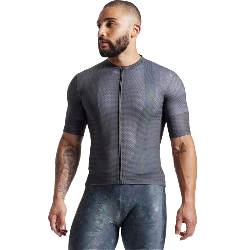 Men's Pro Mesh Jersey, Pear Izumi Men's Pro Mesh Jersey HD4-Urban Sage on model front