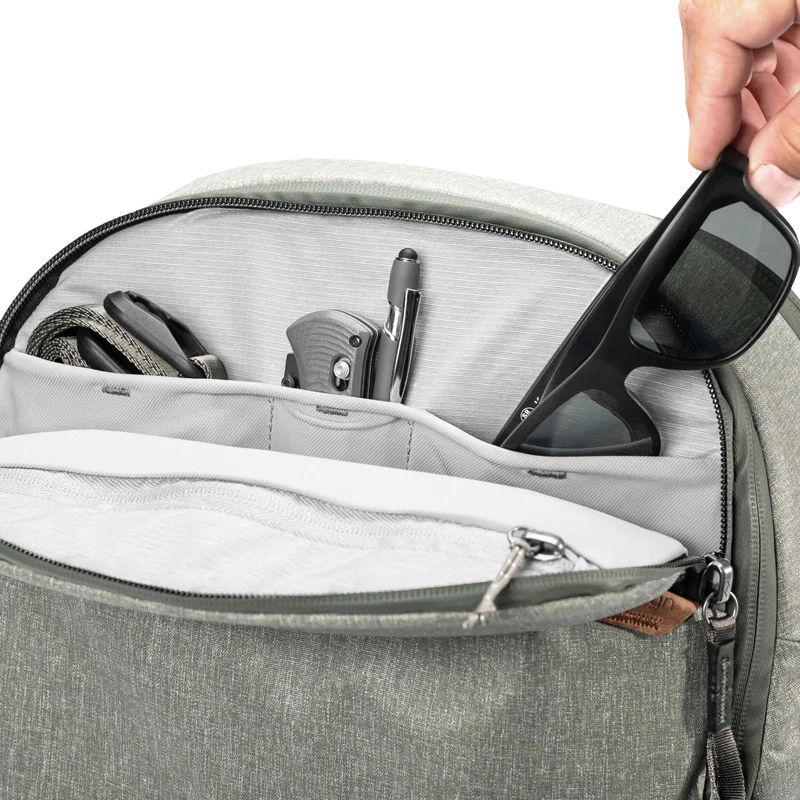 Travel Backpack 30L, Peak Design Travel Backpack 30L pocket detail