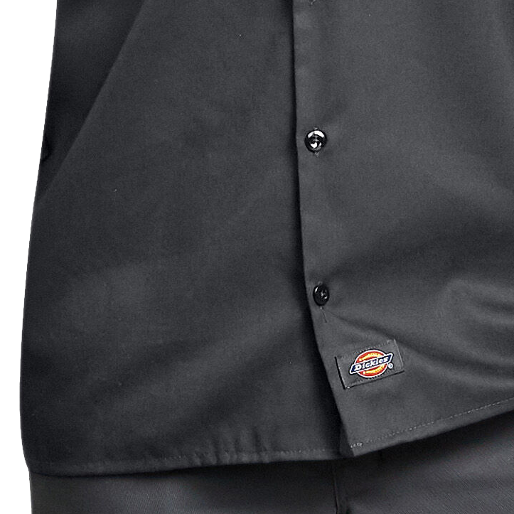 Men's Flex Short Sleeve Twill Work Shirt, Dickies Men's Flex Short Sleeve Twill Work Shirt logo detail