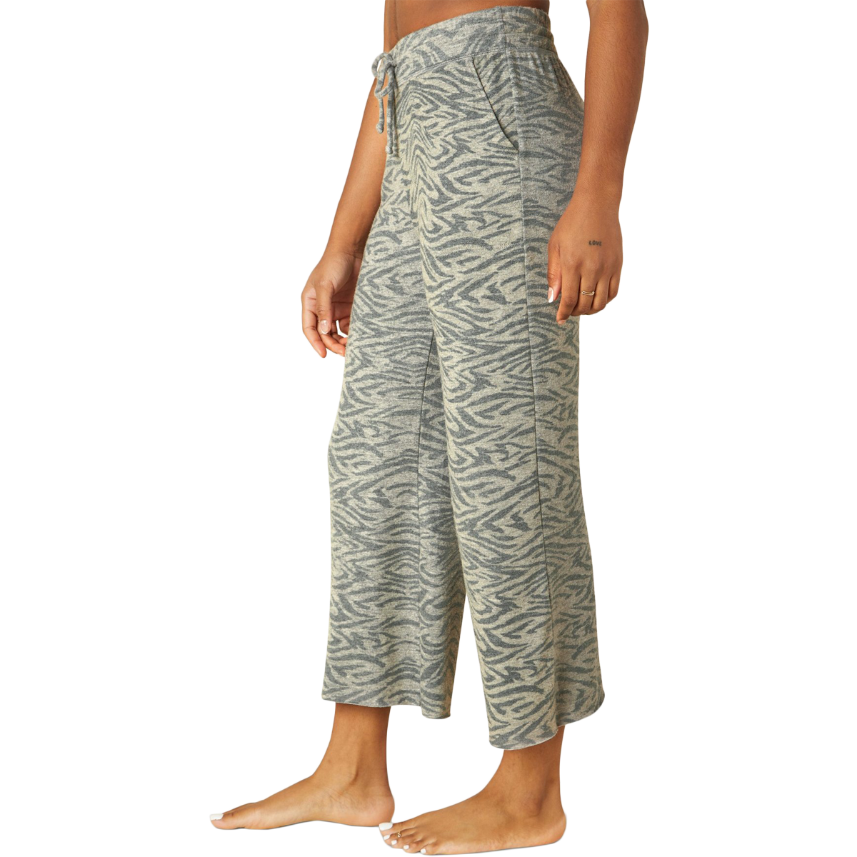 Women's High Waisted Lounge Around Cropped Sweatpants alternate view