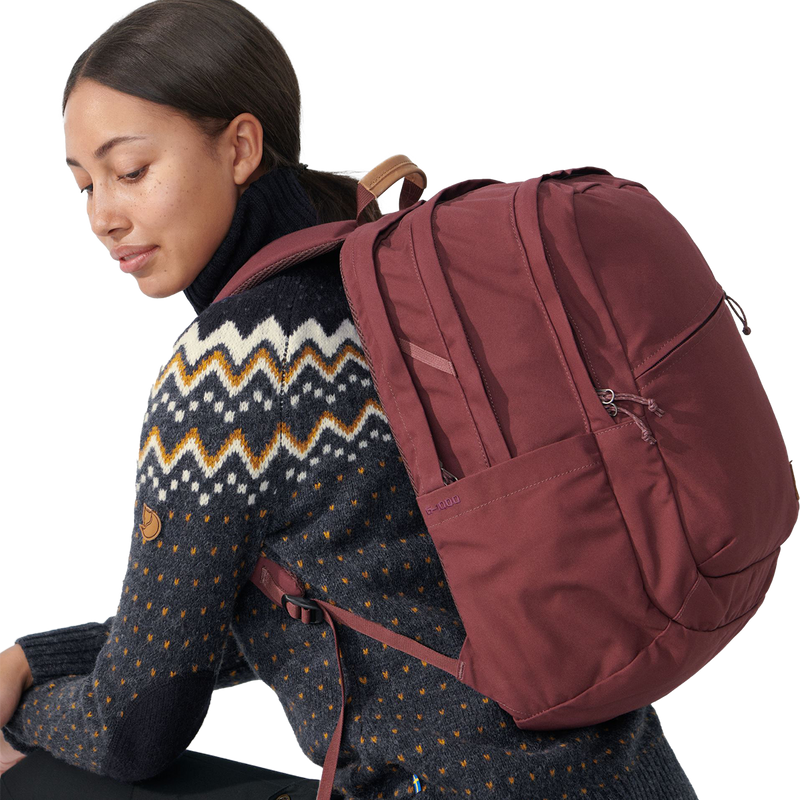 Raven 28, Fjallraven Raven 28 on model