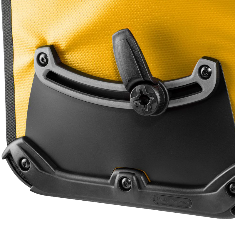 Sport-Roller Classic - Sun Yellow/Black, Ortlieb Sport-Roller Classic pannier back latch.