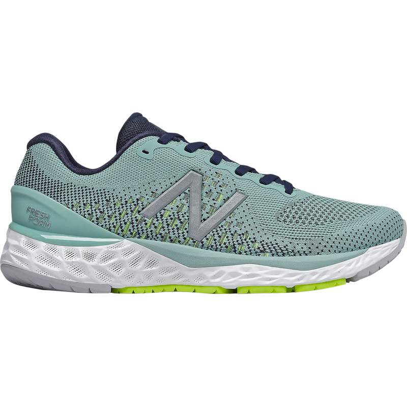 Women's Fresh Foam 880 v10, Featured Image